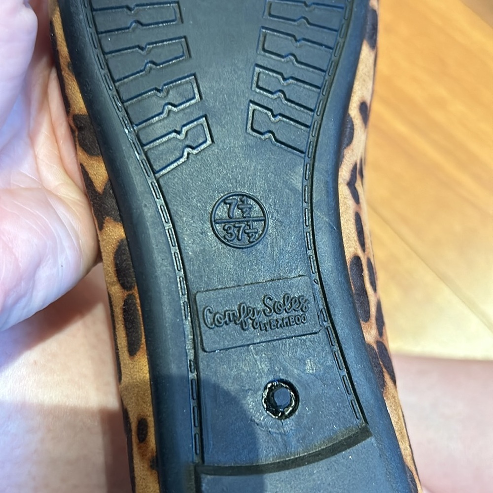Leopard Print Flats - Picture 6 of 7